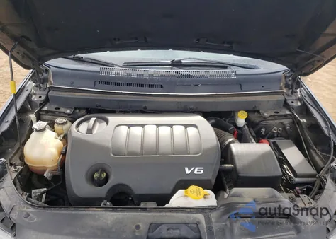 2018 Dodge Journey Crossroad z USA, uszkodzony, nr VIN 3C4PDDGG6JT477811